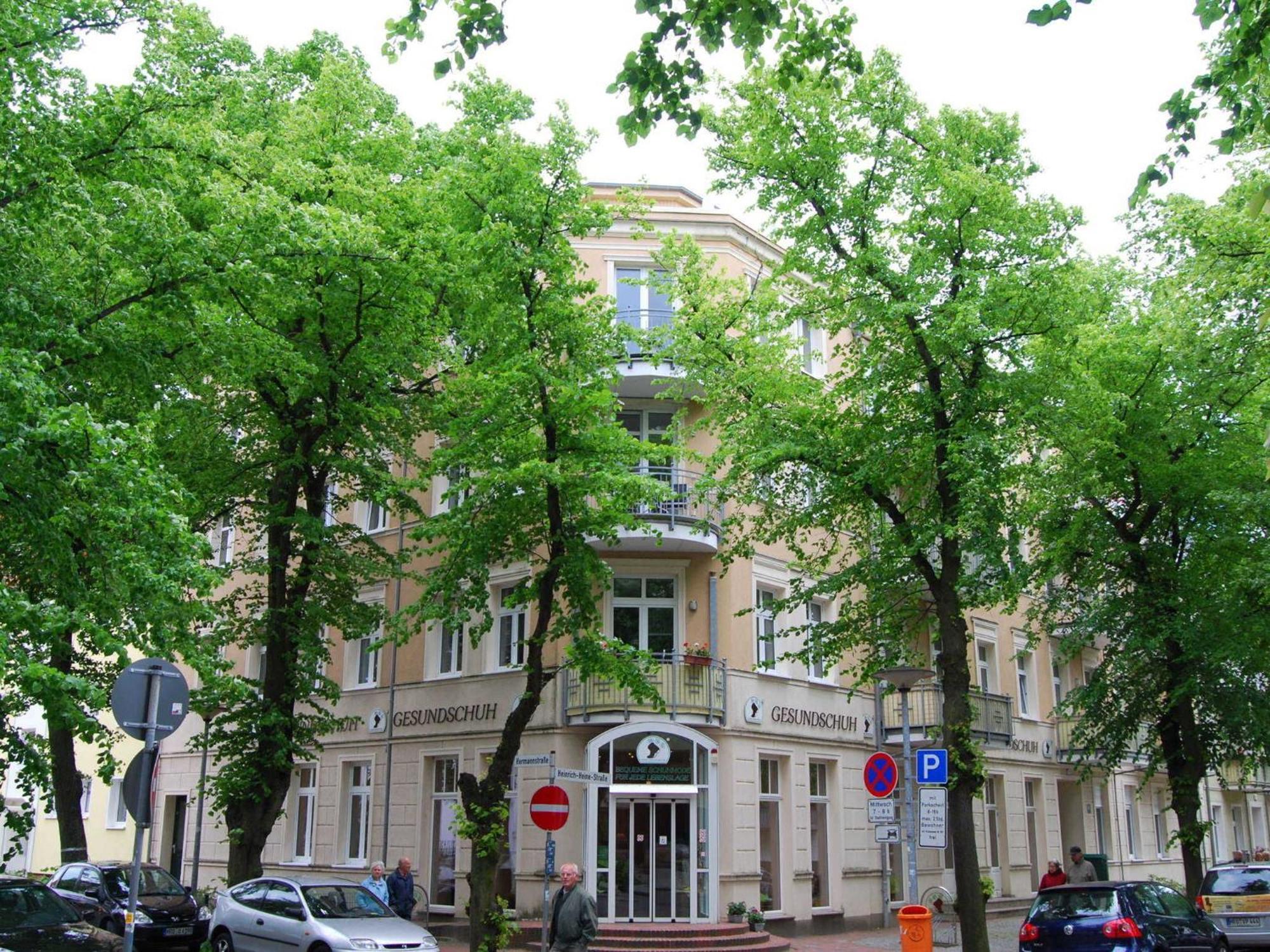 Ferienwohnung Warnemuende Am Kurpark Rostock Buitenkant foto